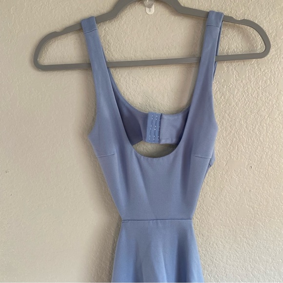 Lovers and Friends Titus Midi Dress in Baby Blue NWOT - Picture 3 of 7